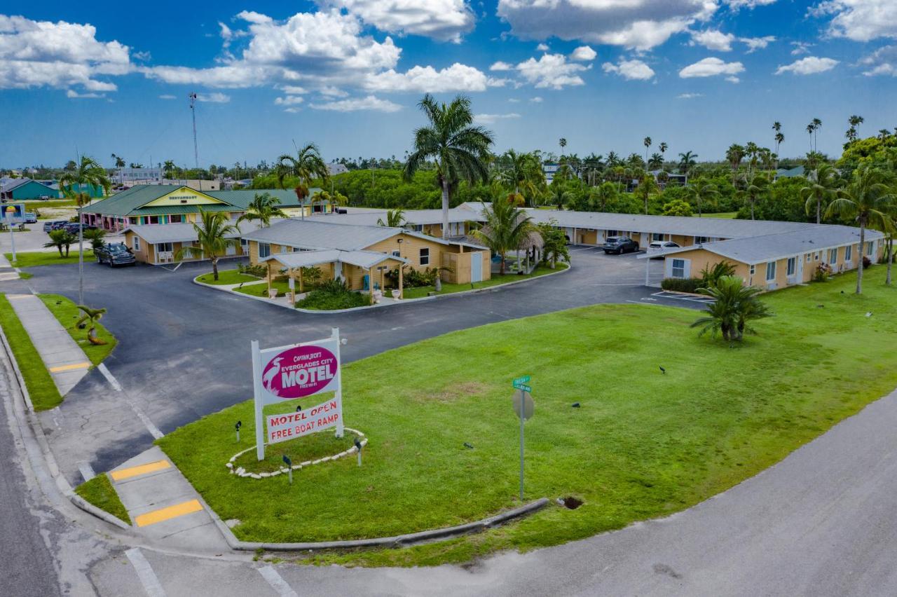 Everglades City Motel - Everglades Adventures Inn מראה חיצוני תמונה