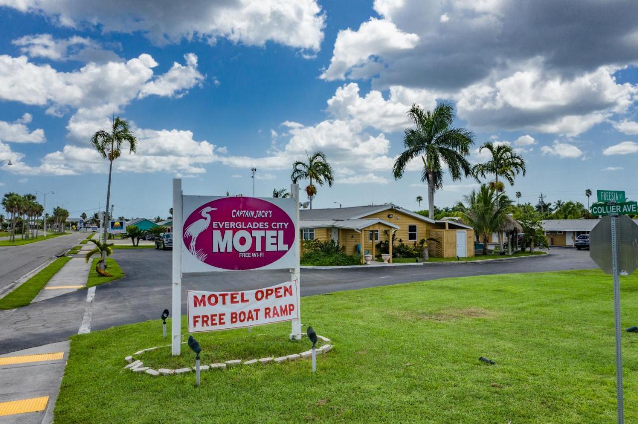 Everglades City Motel - Everglades Adventures Inn מראה חיצוני תמונה